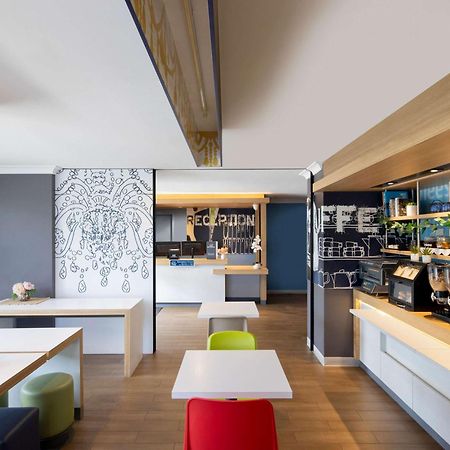 ibis Budget - Casula Liverpool Buitenkant foto
