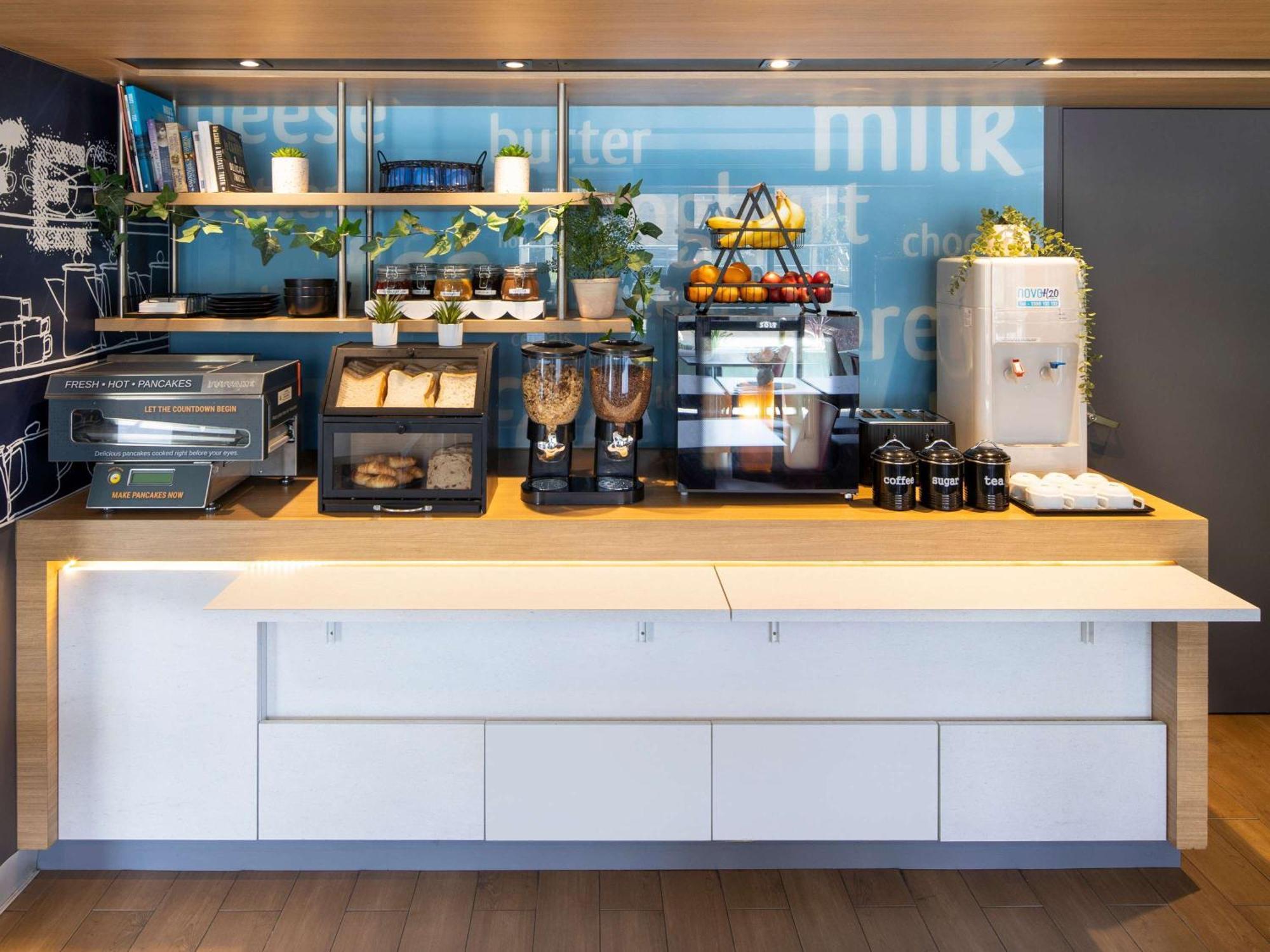 ibis Budget - Casula Liverpool Buitenkant foto