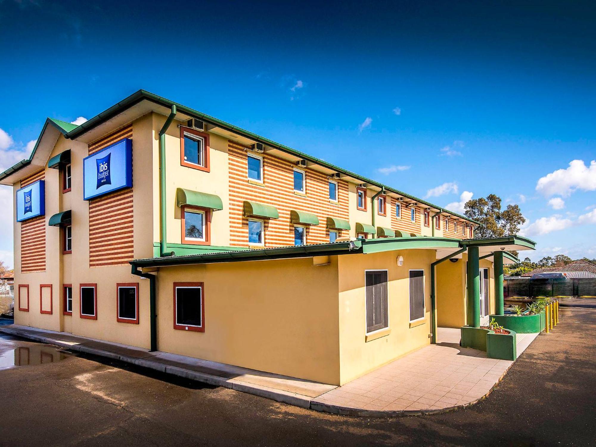 ibis Budget - Casula Liverpool Buitenkant foto