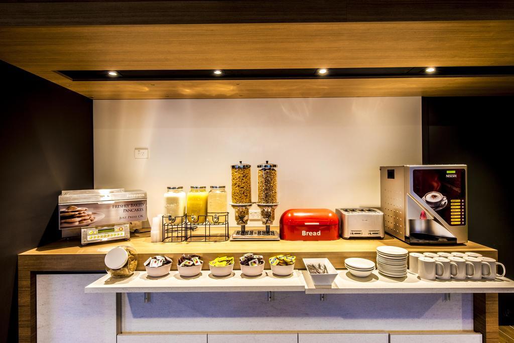 ibis Budget - Casula Liverpool Buitenkant foto