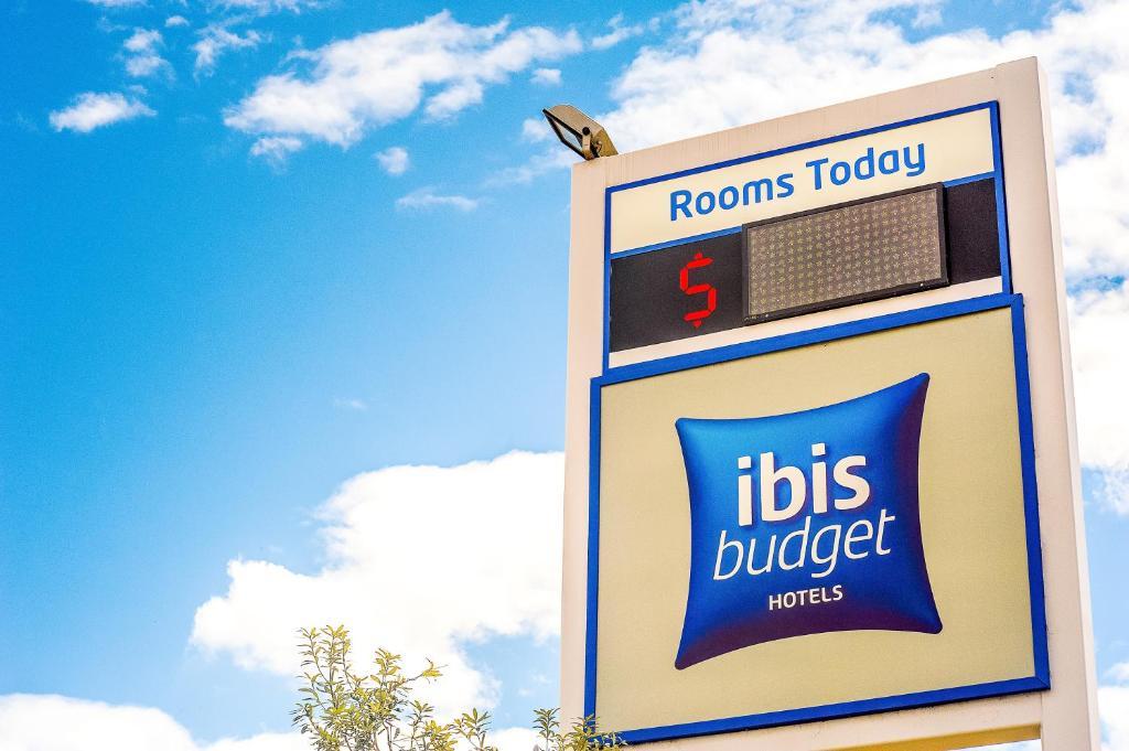 ibis Budget - Casula Liverpool Buitenkant foto