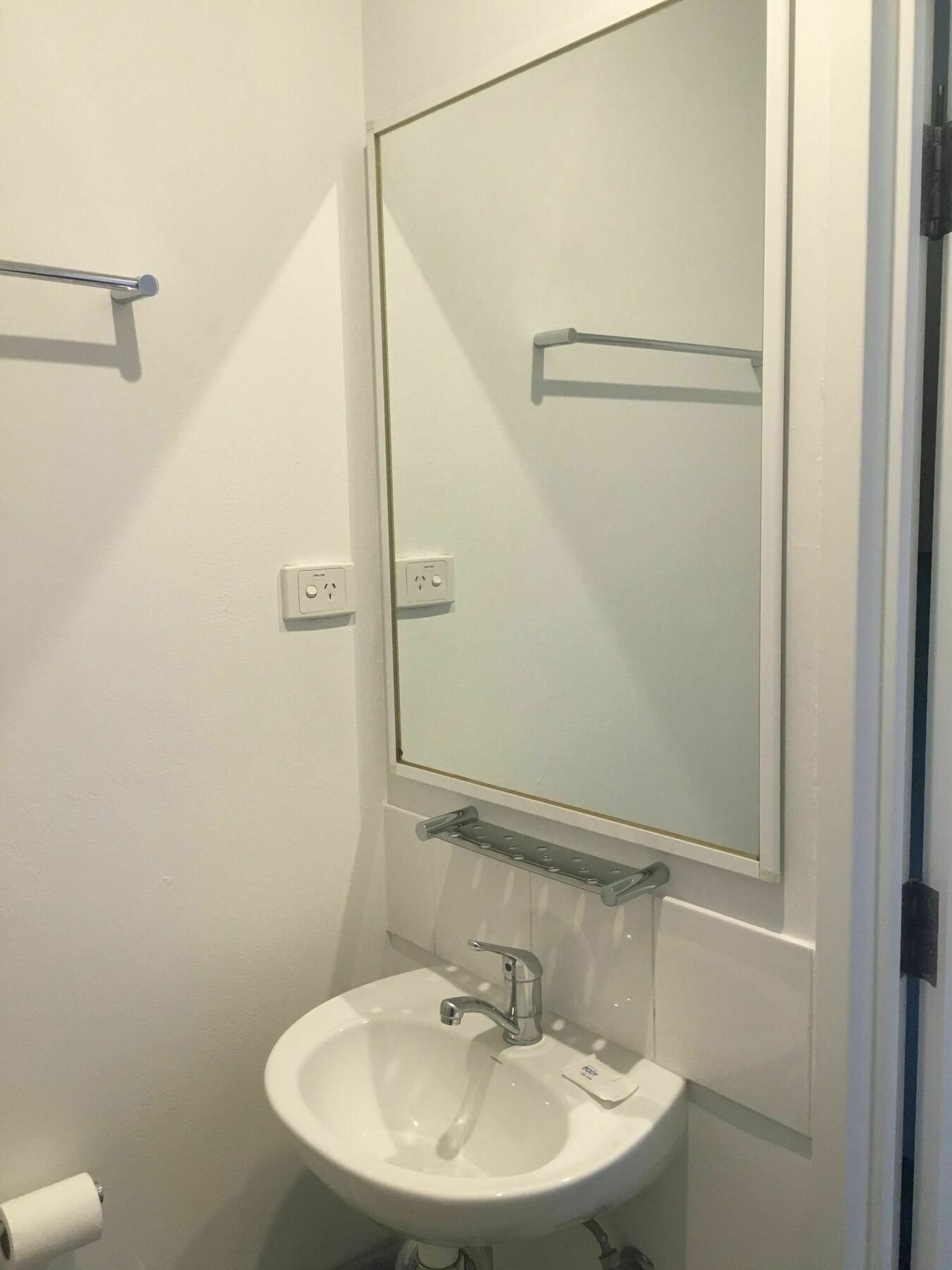 ibis Budget - Casula Liverpool Buitenkant foto